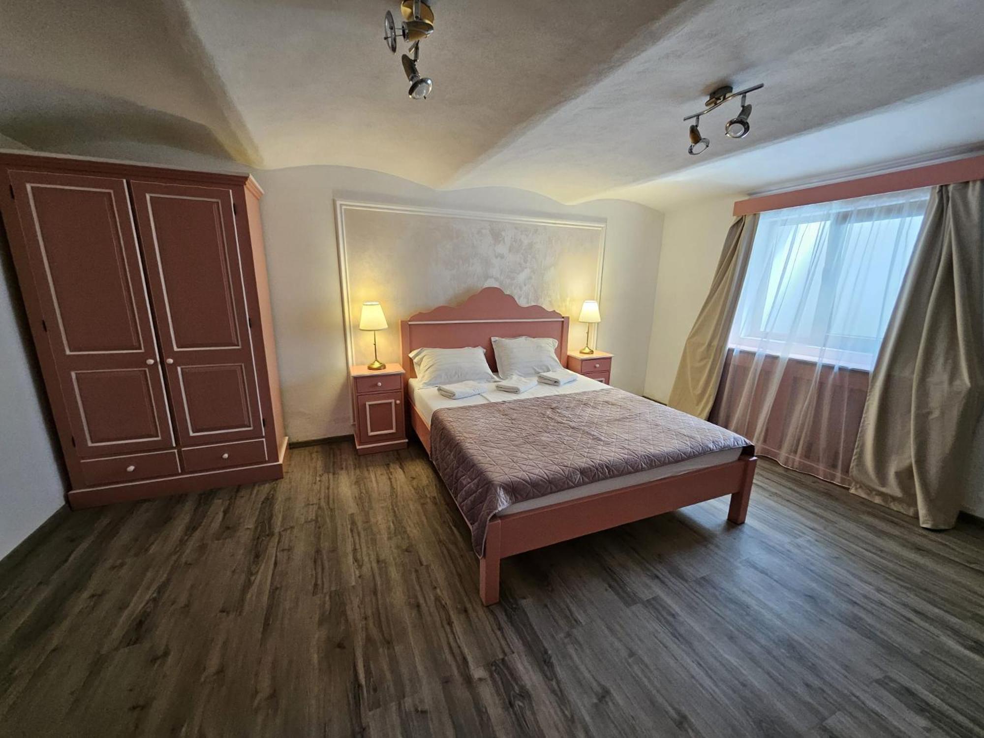 Casa Raduly - Apartament Demisol Sibiu Bagian luar foto