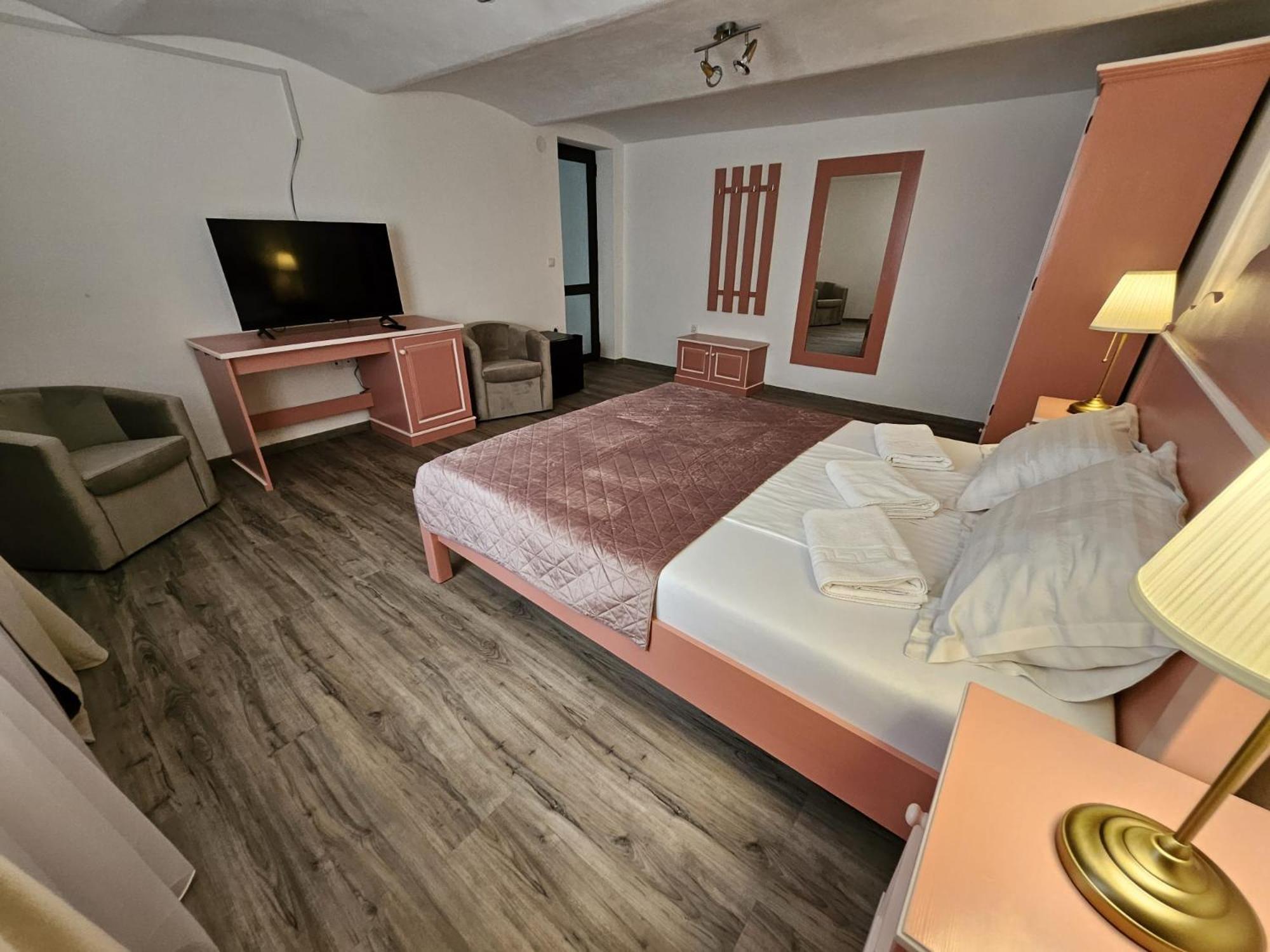 Casa Raduly - Apartament Demisol Sibiu Bagian luar foto